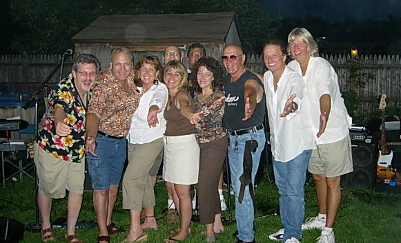 Bobbys50thBirthdaygroupshot1.jpg